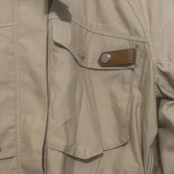 Tan Jacket - Picture 3 of 8